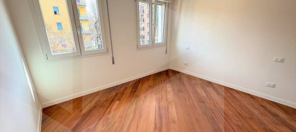 3غرفة شقة في Bologna, Italy رقم 20688 22