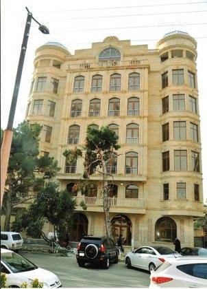 4200m² Office in Baku, Azerbaijan No. 1027