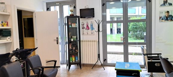 Propiedad comercial de 2 habitaciónes en Turin, Italy No. 55510 13