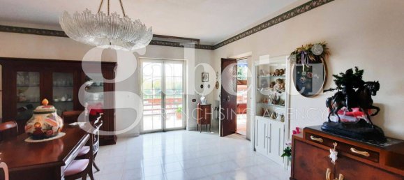 Villa T8 em Giugliano in Campania, Italy N.º 119139 8