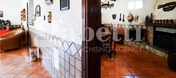 Villa T8 em Giugliano in Campania, Italy N.º 119139 25