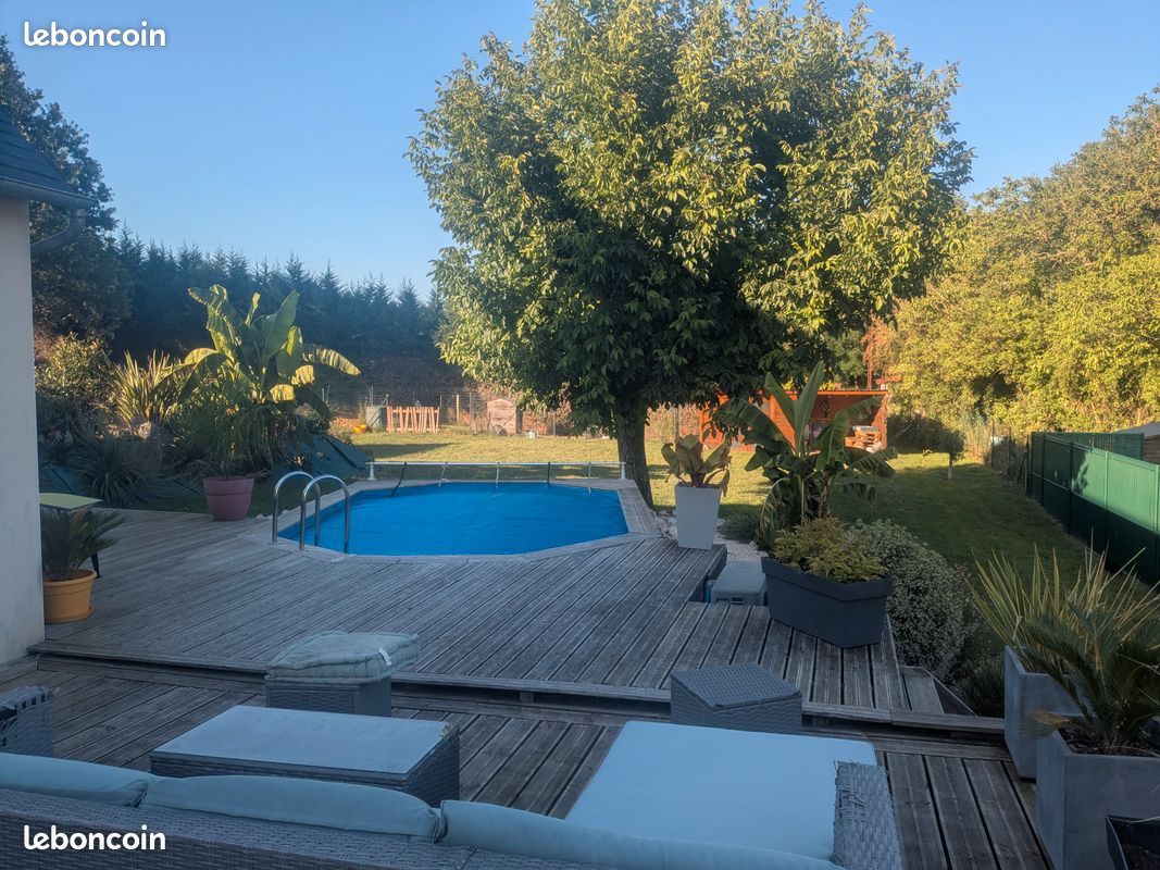 5 chambres Maison à Nazelles-Négron, France No. 322193