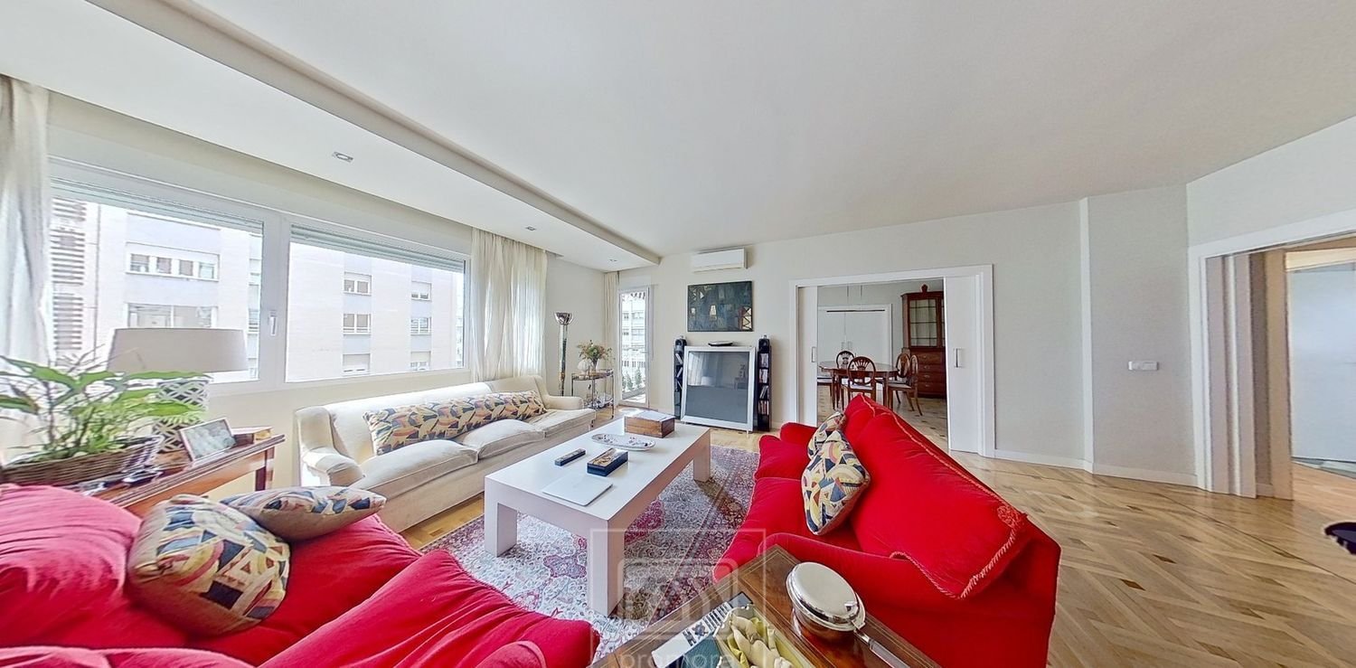 5 bedrooms Apartment in El Viso, Spain No. 69539