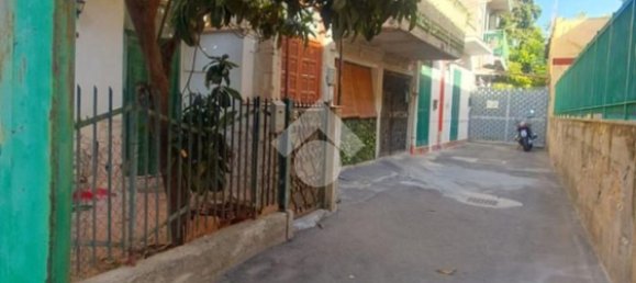 3 bedrooms Apartment in Palermo, Italy No. 331690 23