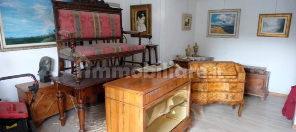 6 bedrooms House in Pogliano Milanese, Italy No. 317705 9