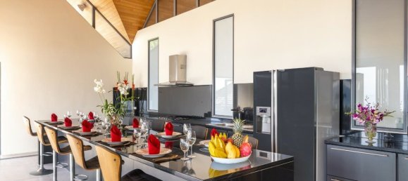 Villa de 5 dormitorios en Kamala, Thailand No. 10961 8