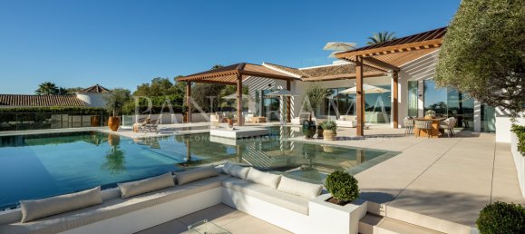 6 bedrooms Villa in Marbella, Spain No. 105798 12