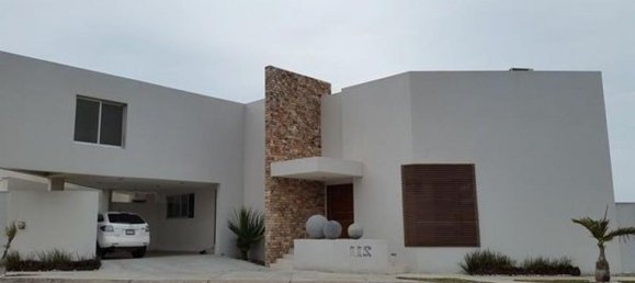 Casa de 4 dormitorios en Tijuana, Mexico No. 188770 2