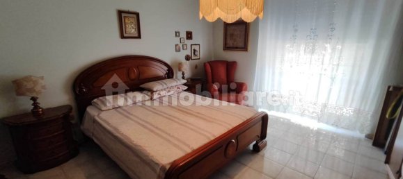 Квартира с 3 спальнями в Катания, Италия № 359130 10