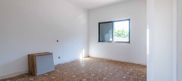 3 bedrooms House in Guia, Portugal No. 141656 24