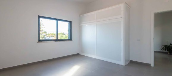 3 bedrooms House in Guia, Portugal No. 141656 31