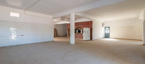 3 bedrooms House in Guia, Portugal No. 141656 6