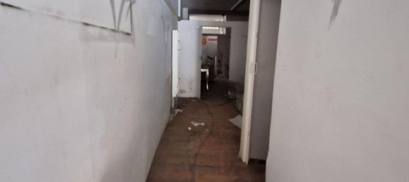 66m² Commercial property in Figline e Incisa Valdarno, Italy No. 376369 3