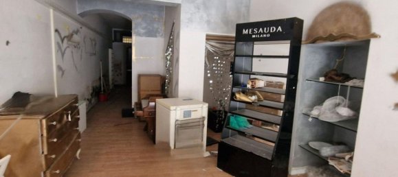 66m² Commercial property in Figline e Incisa Valdarno, Italy No. 376369 5