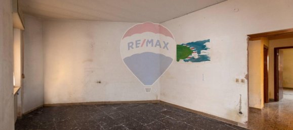 5 rooms Apartment in Jesi, Italy No. 2462 2