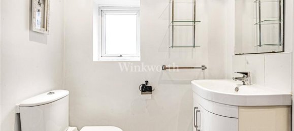 3 bedrooms House in Beckenham, United Kingdom No. 3484 16