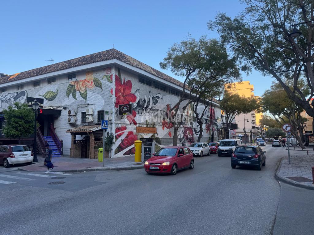 Apartamento de 3 habitaciónes en Fuengirola, Spain No. 143701