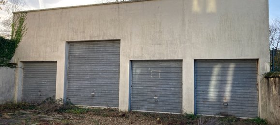 4 Schlafzimmer Gebäude in La Loupe, France, Nr. 89718 40