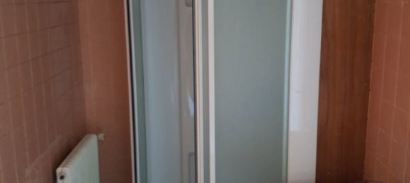 4 Schlafzimmer Gebäude in La Loupe, France, Nr. 89718 35