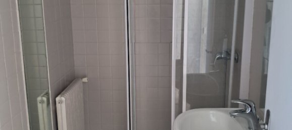 4 Schlafzimmer Gebäude in La Loupe, France, Nr. 89718 6