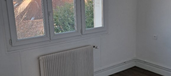 4 Schlafzimmer Gebäude in La Loupe, France, Nr. 89718 38