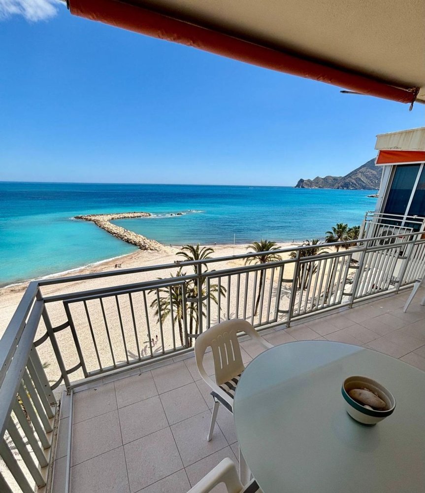 Apartamento de 2 dormitorios en Altea, Spain No. 149877