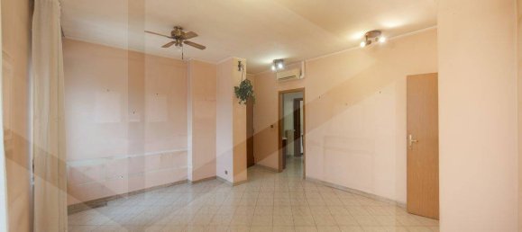 4 rooms Apartment in Monza, Italy No. 26632 4