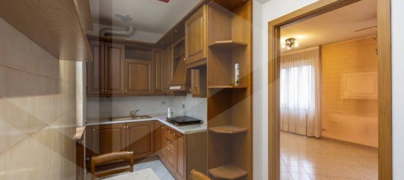 4 rooms Apartment in Monza, Italy No. 26632 5