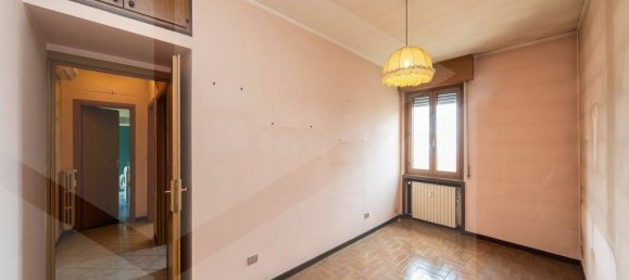 4 rooms Apartment in Monza, Italy No. 26632 14
