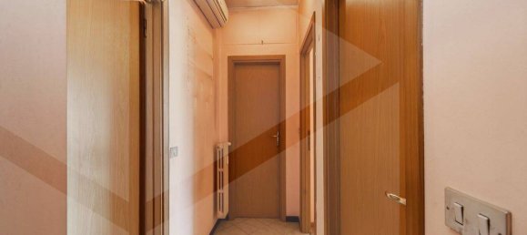 4 rooms Apartment in Monza, Italy No. 26632 18