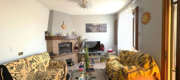2 bedrooms Villa in Santa Maria di Sala, Italy No. 344830 3