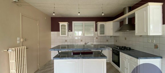 2 Schlafzimmer Haus in Blois, France, Nr. 90321 5