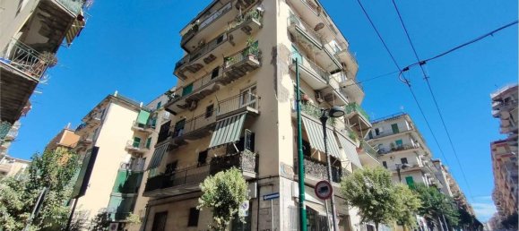 Apartamento de 3 divisões em Portici, Italy N.º 31582 34