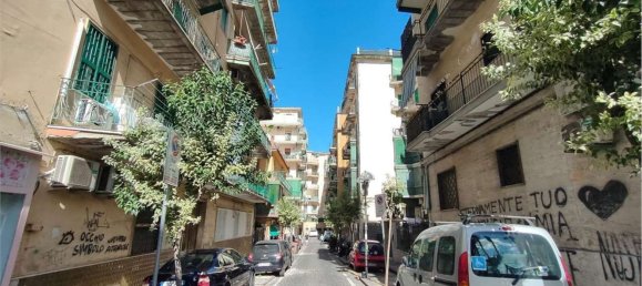 Apartamento de 3 divisões em Portici, Italy N.º 31582 29