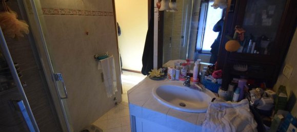 3 rooms House in Ponte dell'Olio, Italy No. 30908 14