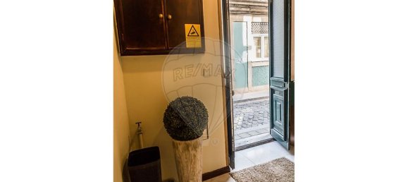 6 bedrooms Building in Porto, Portugal No. 31023 12