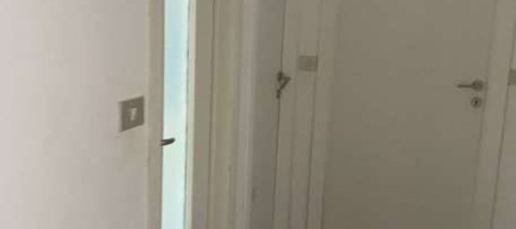 4-salle Appartement à Baranzate, Italy No. 2680 21