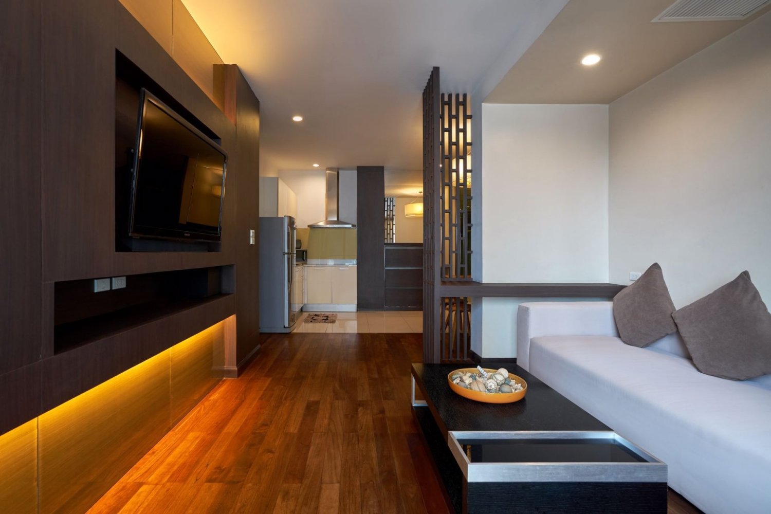 Кондоминиум  с 2 спальнями в Ваттхана, Таиланд № 8740