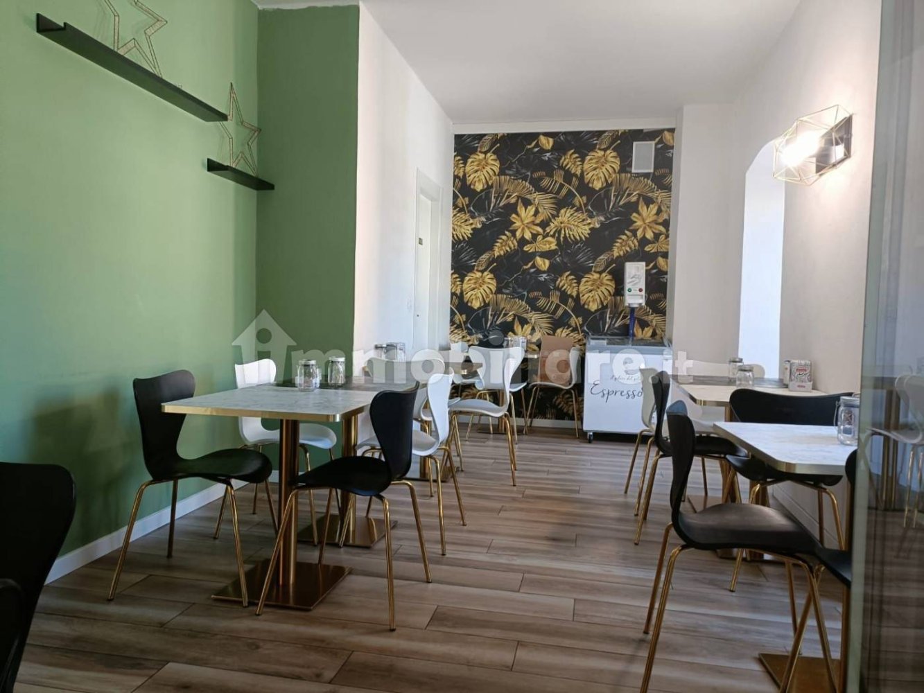 3-salle Propriété commerciale à Sarnico, Italy No. 351957