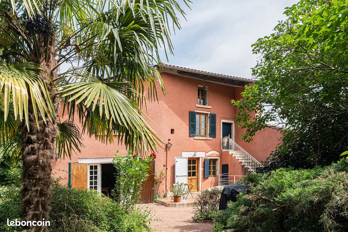 4 Schlafzimmer Haus in Charentay, France, Nr. 202757