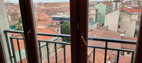 5 rooms Apartment in Vigevano, Italy No. 216752 6