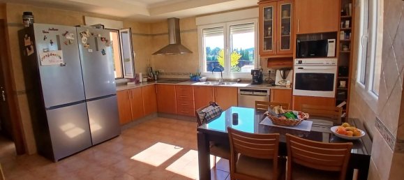 5 bedrooms Villa in Yecla, Spain No. 94859 8