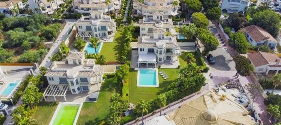 Дом с 5 спальнями в Марбелья, Испания № 62688 12