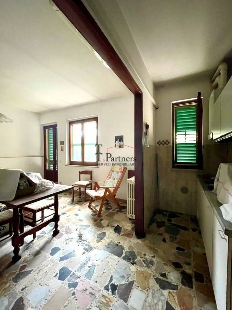 3 Schlafzimmer Haus in Florence, Italy, Nr. 299433