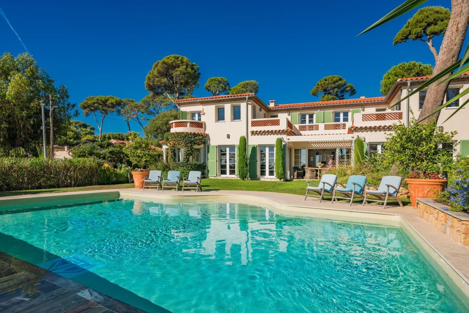 5 bedrooms Villa in Antibes, France No. 91