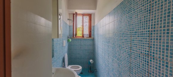 6 rooms House in Castel del Piano, Italy No. 79798 28