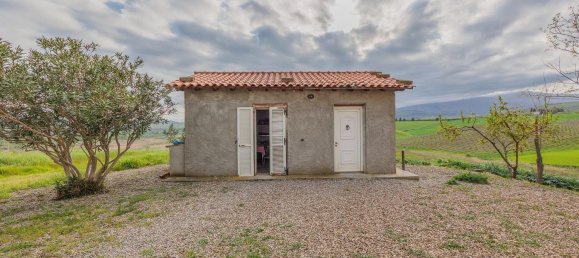 6 rooms House in Castel del Piano, Italy No. 79798 10