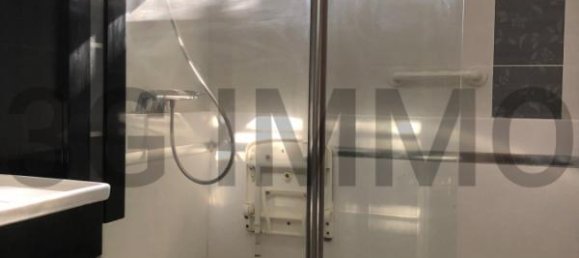 Casa de 3 dormitorios en Uzes, France No. 203480 6