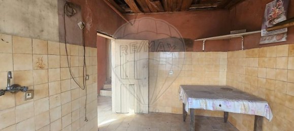 3 bedrooms House in Vouzela, Portugal No. 170479 7