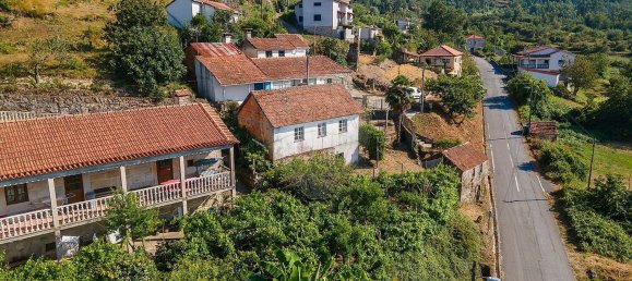 3 bedrooms House in Vouzela, Portugal No. 170479 2